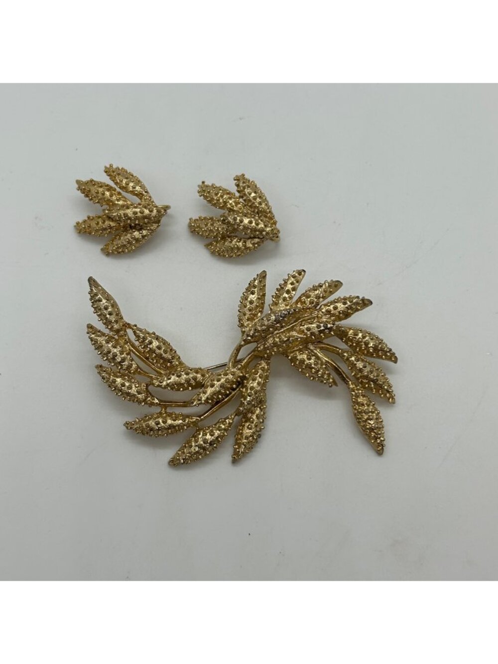 Vintage Sarah Coventry Brooch & Clip-On Earrings Set  Gold-Tone Wind Flower
